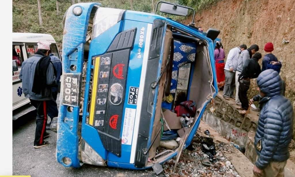 धादिङमा ट्रक दुर्घटना हुँदा घटना स्थलमै ३ जनाको मृत्यु