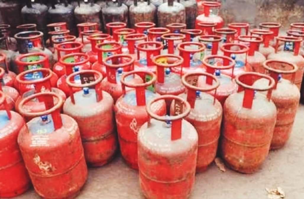 दाङमा कोरोनाको त्रासले ग्यास ढुवानी सेवा बन्द हुँदै