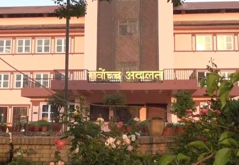 पैदल हिँड्नेलाई निशूल्क यातायातबाट घर पुर्याउ सर्बोच्चको आदेश