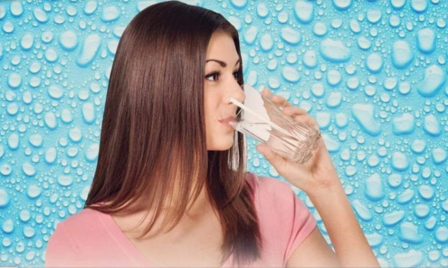 स्वास्थ रहन कति पानी पिउने.