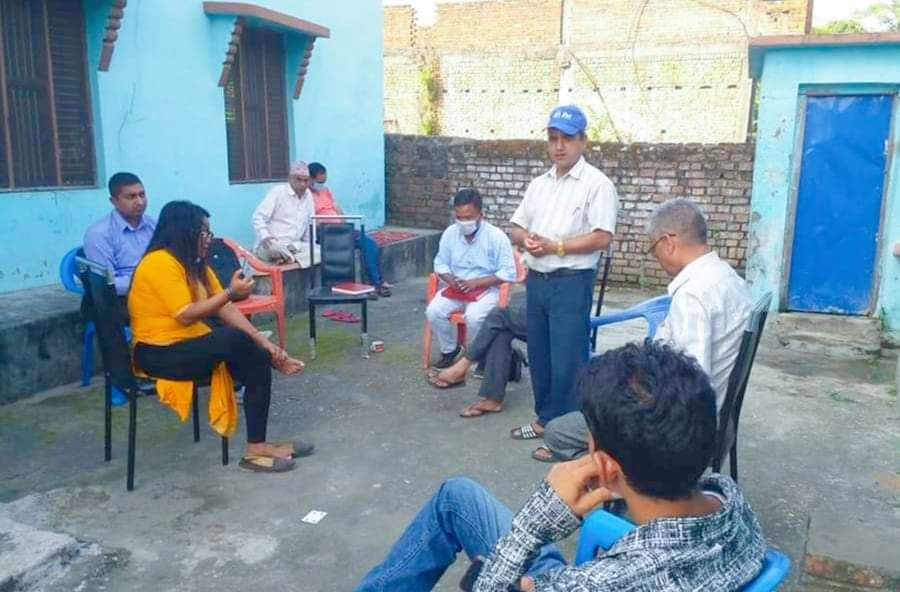 दाङ भालुवाङ्ग क्षेत्रका क्रियाशील पत्रकारहरुलाई डायरी प्रदान