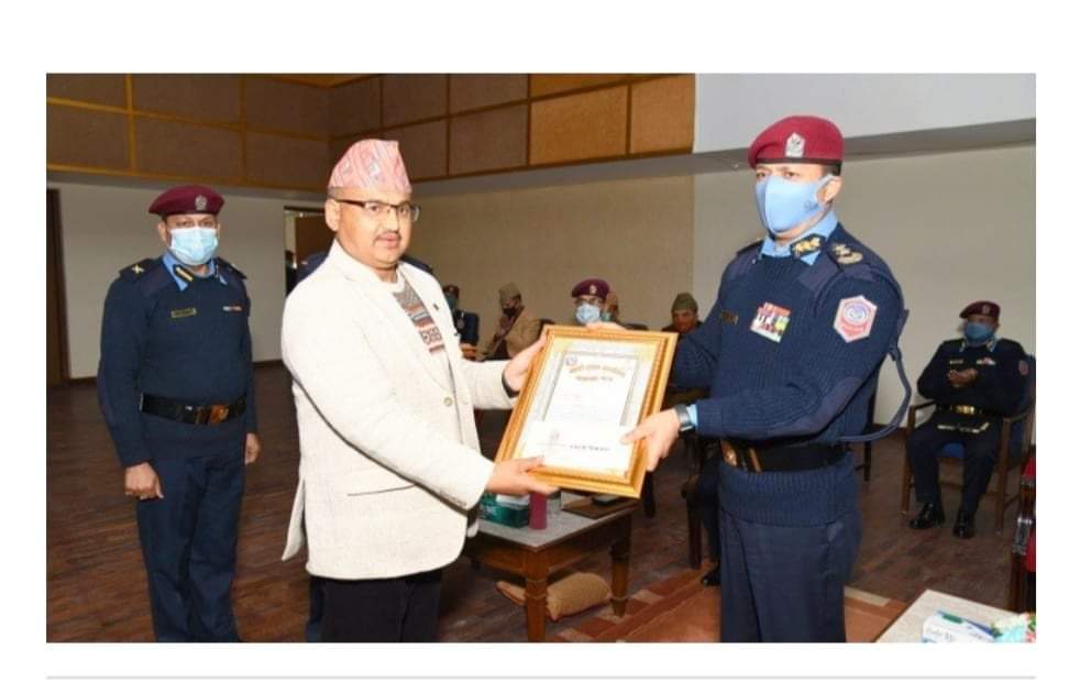 बेरुजु फर्छ्यौटमा नेपाल प्रहरी सर्वोत्कृष्ट SSP थापा पुरस्कृत