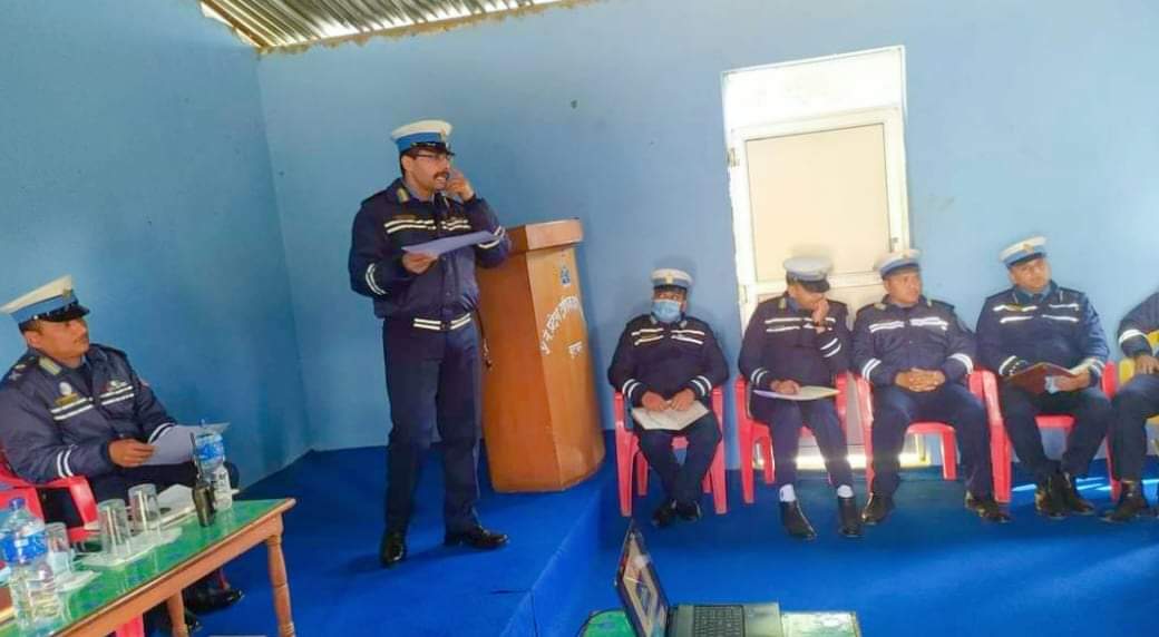 लुम्बिनी प्रदेश ट्राफिकको नयाँ अभियान टिप्परलाई टाईमकार्ड लागु