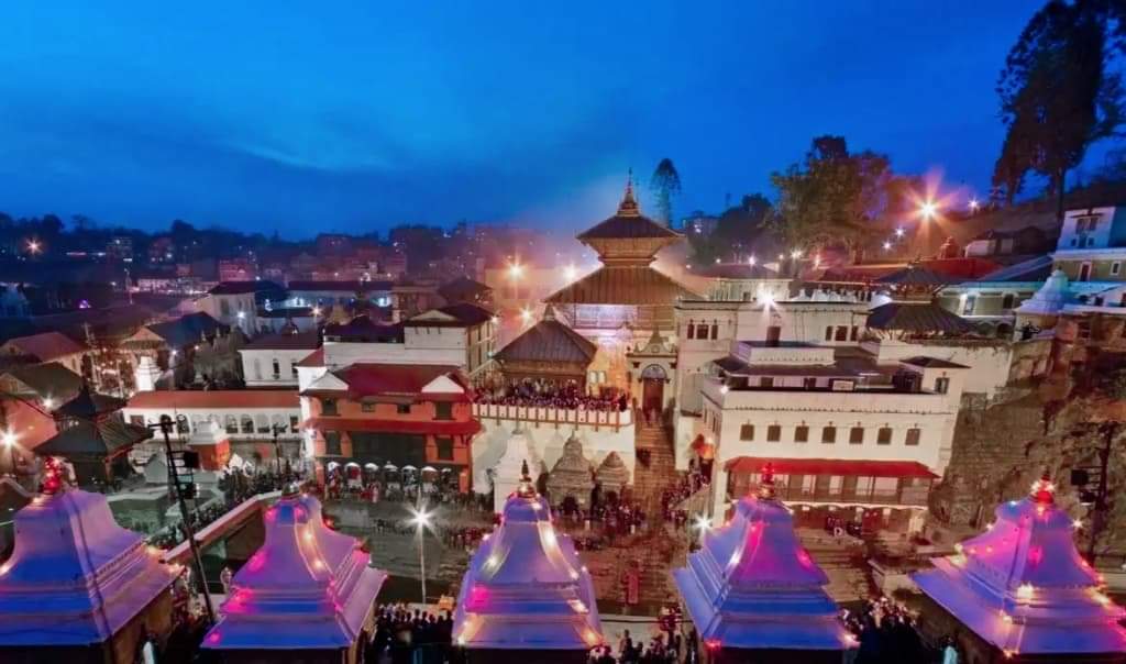 कोरोना संक्रमण बढ्न थालेपछि पशुपतिका सबै मन्दिर बन्द