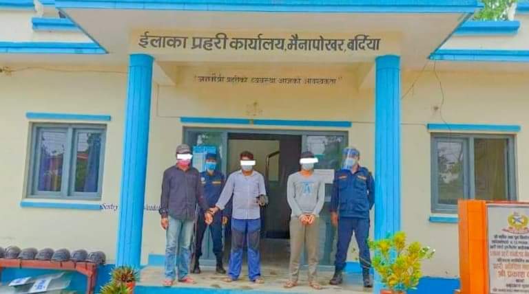 बर्दिया प्रहरीले लागू औषधसहित ३ जना कारोबारी पक्राउ