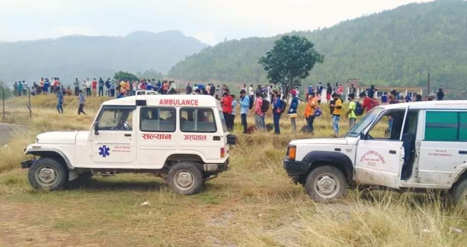 सल्यान अस्पतालमा एम्वुलेन्स नहुदा समस्या एम्वुलेन्स विग्रिएर थन्कियो