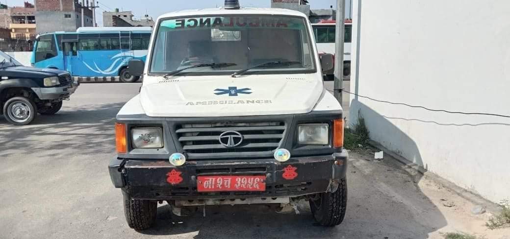 बढी भाडा लिने र कालोबजारी गर्ने २ जना एम्बुलेन्स चालक पक्राउ