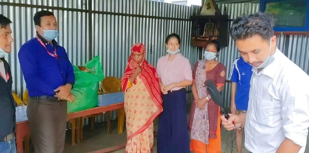 एबिसी संचारकर्मीद्वारा मानव कल्याण समाज दाङलाई  सहयोग