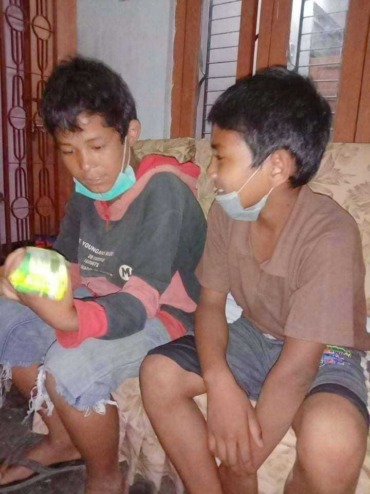 मानव कल्याण समाज दाङले दुईजना बेवारिसे बालकको मध्यरातमा उद्धार गर्‍यो