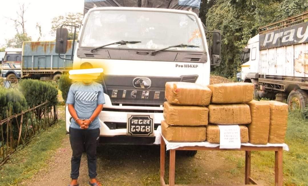 मकवानपुर प्रहरीले ८१ किलो गाँजासहित ट्रक र चालक पक्राउ