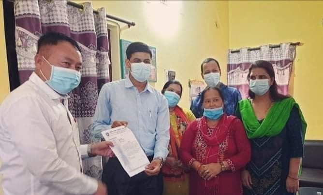 संचार विधेक पुनर्लेखनको माग गर्दै सिडियो मार्फत मुख्यमन्त्रीलाई ज्ञापनपत्र