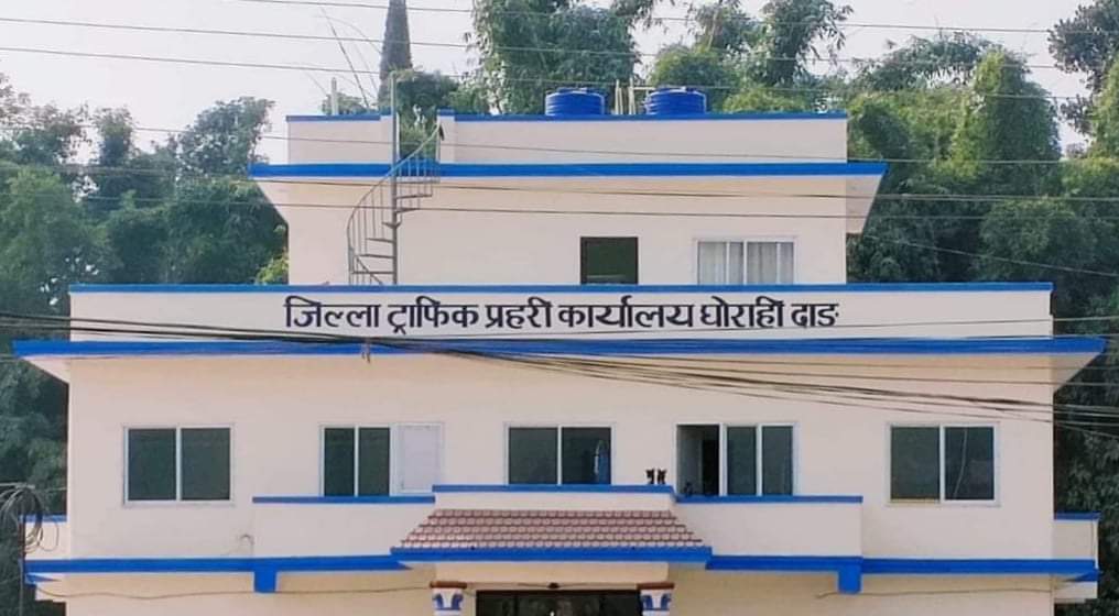 दाङ ट्राफिकले चर्को आवाज निकाल्ने मोटरसाइकलहरु धमाधम कारबाही सुरु