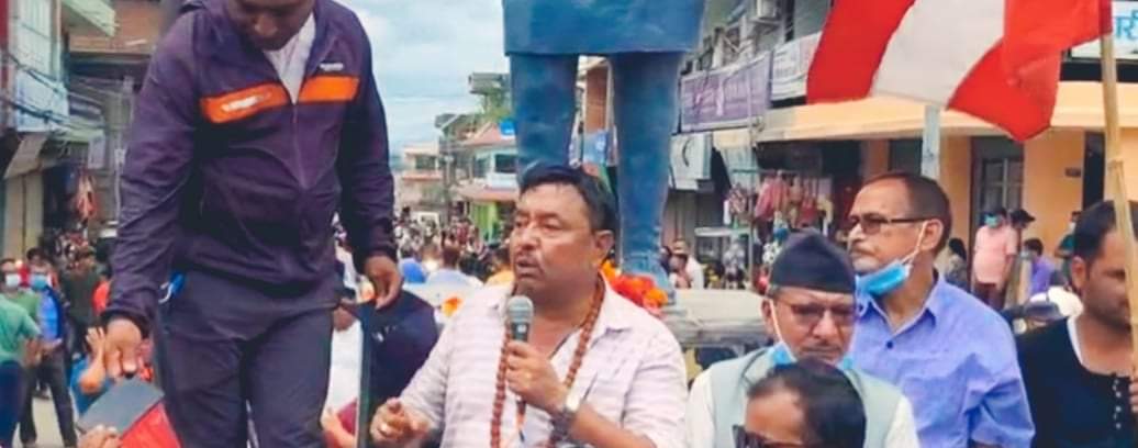 पुर्व मन्त्री दिपक गिरीलाई दाङमा भब्य स्वागत