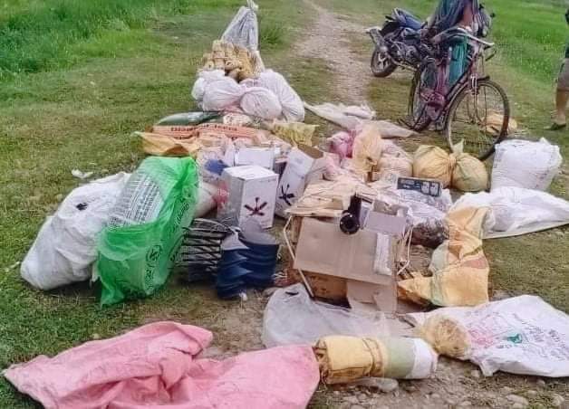 बर्दिया प्रहरीले भन्सार छली ल्याएको १ लाख बराबरको सामानसहित २ जना महिला पक्राउ