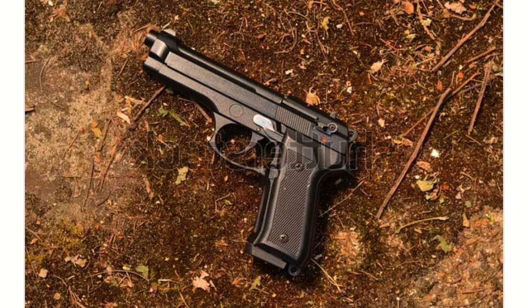 काठमाडौंमा नक्कली पेस्तोल देखाएर सहकारी सस्थामा धम्क्याउने २ जना पक्राउ