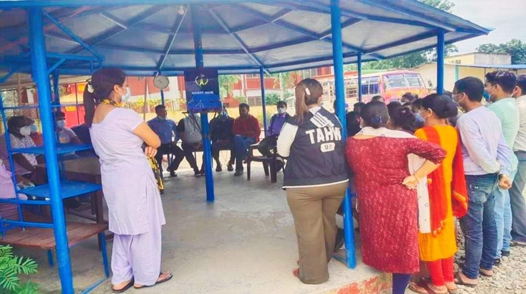 कालोमोसो दल्ने पक्राउ नपरेपछि स्वास्थ्यकर्मी प्रहरी कार्यालय धर्नामा