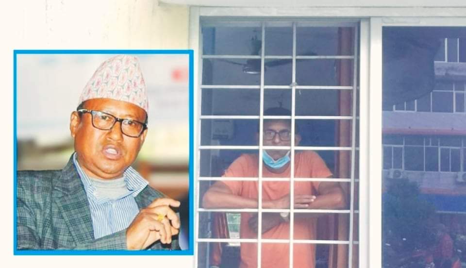 इटहरीका मेयर द्वारिकलाल चौधरीले कार्यालयमै सेवाग्राहीलाई थुने