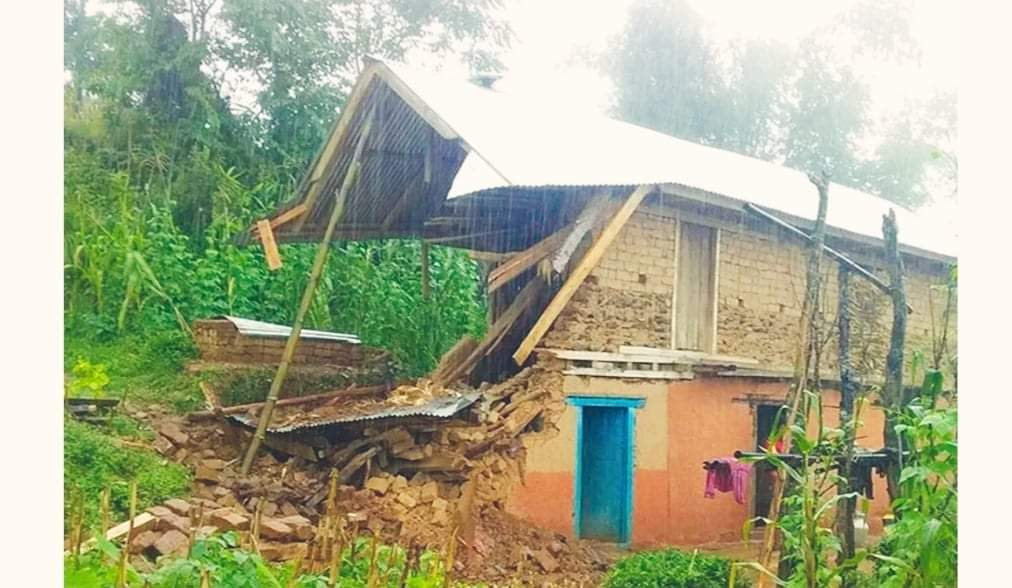 वर्षाका कारण घर भत्किँदा पाल्पामा एक बालिकाको मृत्यु