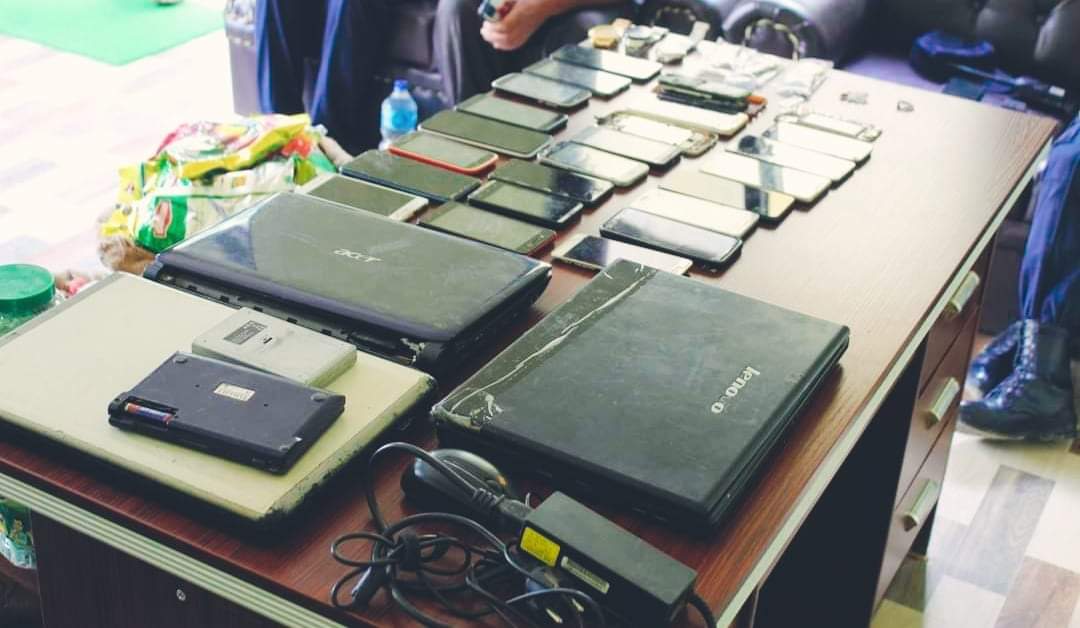 अर्घाखाँचीको विभिन्न ठाँउबाट चोरी गरेको आरोपमा ६ जना पक्राउ