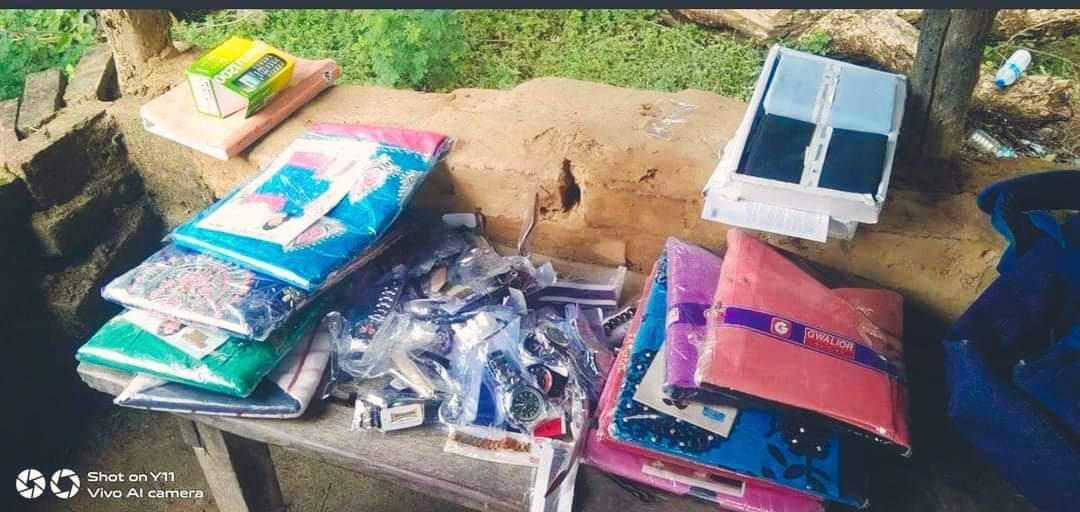 दाङ प्रहरीले अबैध रुपमा भन्सार छलेर ल्याएको ९४ हजार मुल्य बराबरका सामान पक्राउ