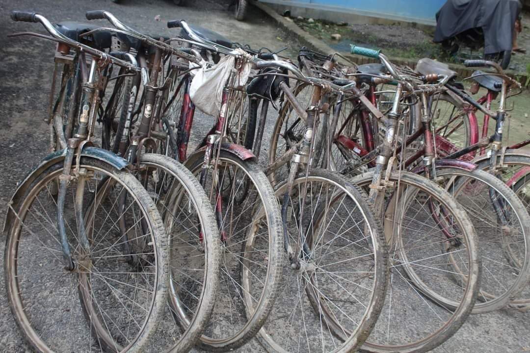 बर्दिया प्रहरीले ठुलो मात्रामा १७ लाख बराबरको केराउ साइकल पक्राउ