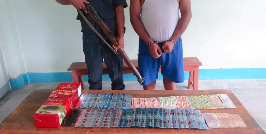 बर्दिया प्रहरीले अबैध समान र लागूऔषधसहित १ जना पक्राउ