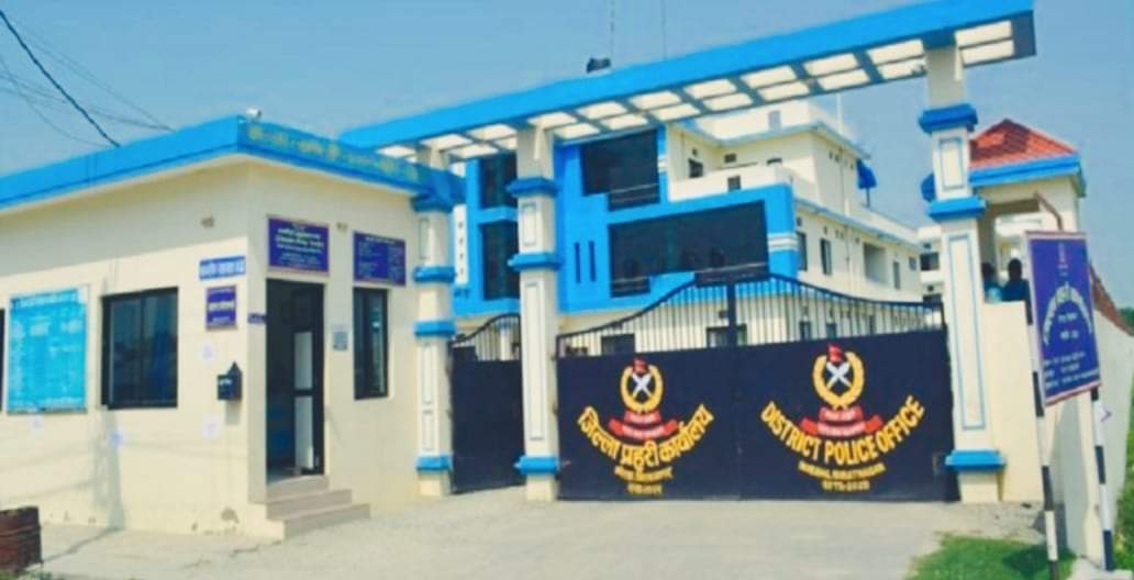 मोरङ प्रहरीले १७ किलाे गाँजासहित १ जना महिला पक्राउ