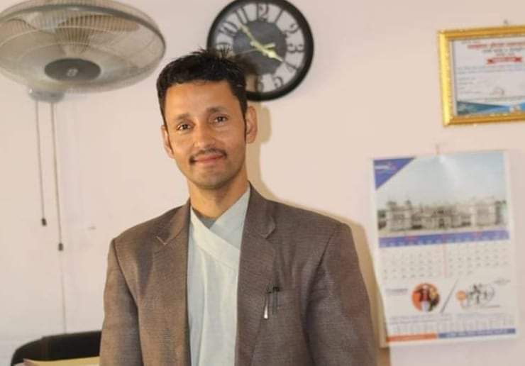 देश बिदेशको पिडालाई छिचोल्दै संघर्षमा उत्रिएका संघर्षशिल युवा केडी शर्माको कथा