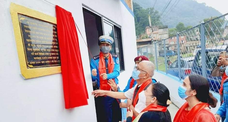 तारकेश्वरमा ट्राफिक प्रहरी प्रभागको नयाँ भवन ट्राफिक महाशाखा प्रमुख जनक भट्टराईबाट समुद्धघाटन