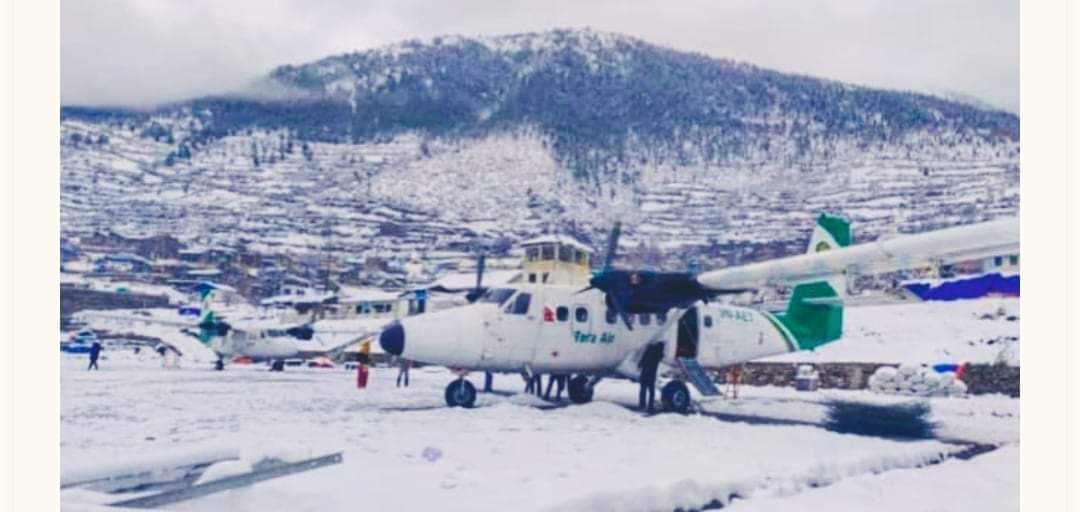 दशैमा हुम्लाबाट बाहिर जाने यात्रुहरु लाई हवाई टिकट पाउन मुस्किल?