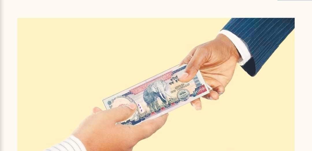 चितुवाको आक्रमणबाट ज्यान गुमाएका परिवारलाई १ लाख सहयोग