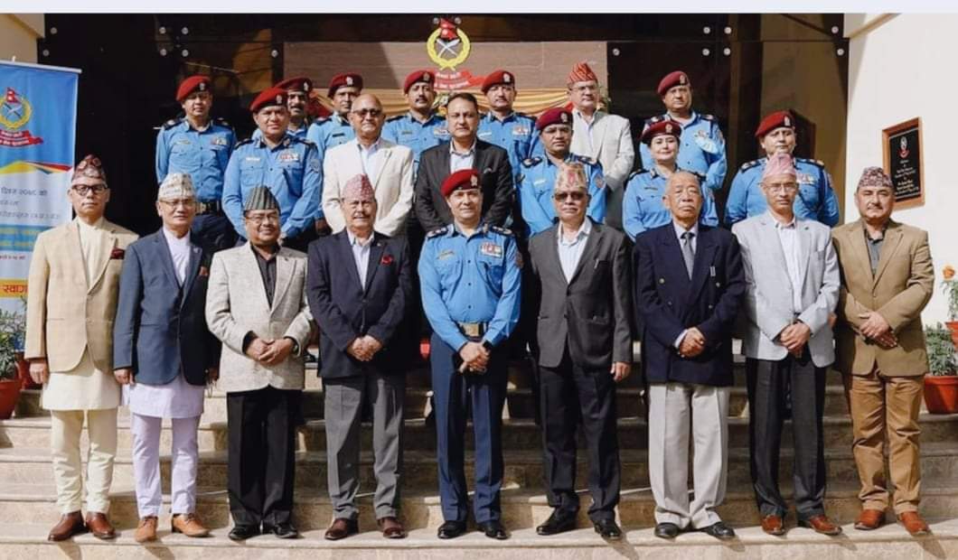 महानिरीक्षक थापाले गरे प्रहरी संगठन बारेमा पूर्व आईजिपीहरुसँग छलफल