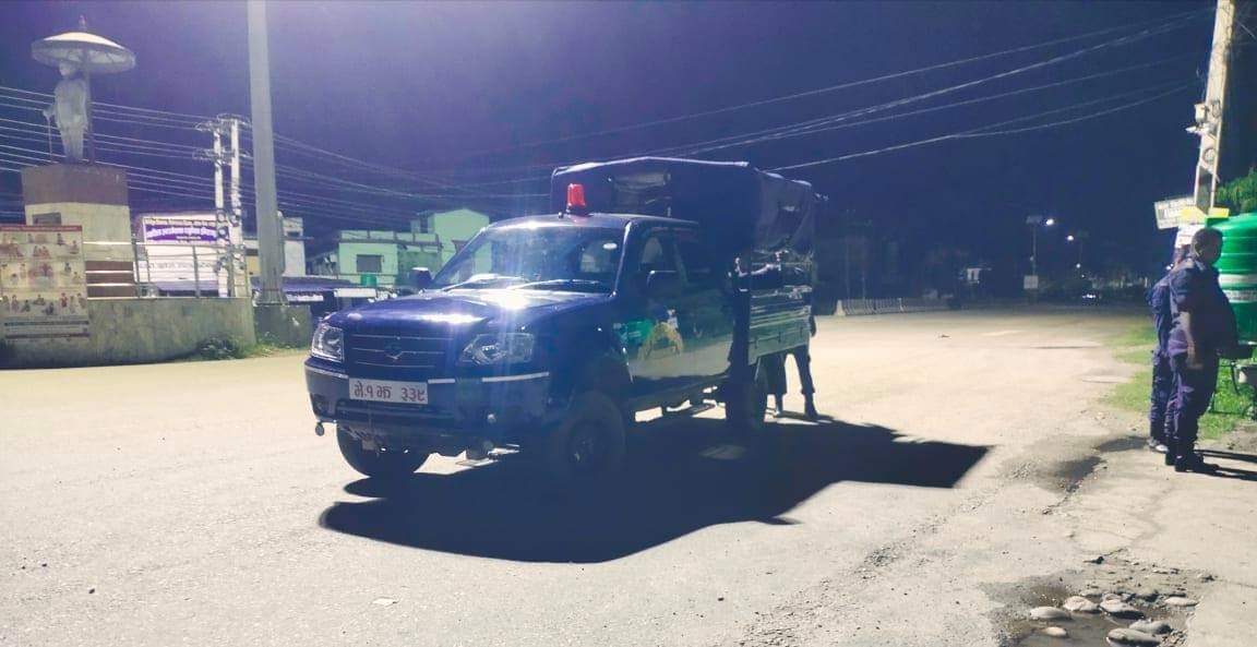 नेपालगन्ज जमुनाह नाकाबाट लागूऔषध सहित यातायात १ जना कर्मचारी पक्राउ