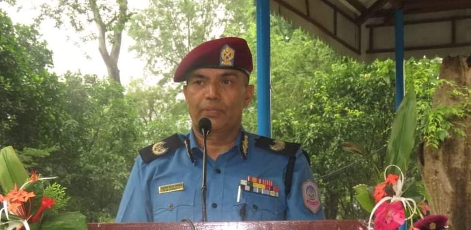लुम्बिनी प्रदेशका पटकपटक विवादीत डिआईजी मुकुन्द आचार्य हेट-क्वाटर तानिए