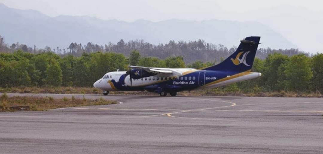 नेपालगन्ज विमानस्थलमा बुद्धएयरको जहाजमा स्याल ठोक्कियो