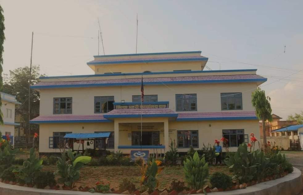 दाङ प्रहरीले २ लाख नगदसहित ६ जना जुवाडेहरु पक्राउ