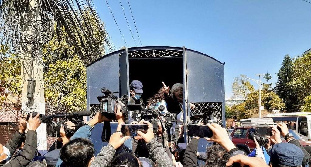 एमसीसी सम्झौता खारेजीको बिरोधमा चितवन बन्दको प्रभाव १३ बन्दकर्ताहरु पक्राउ