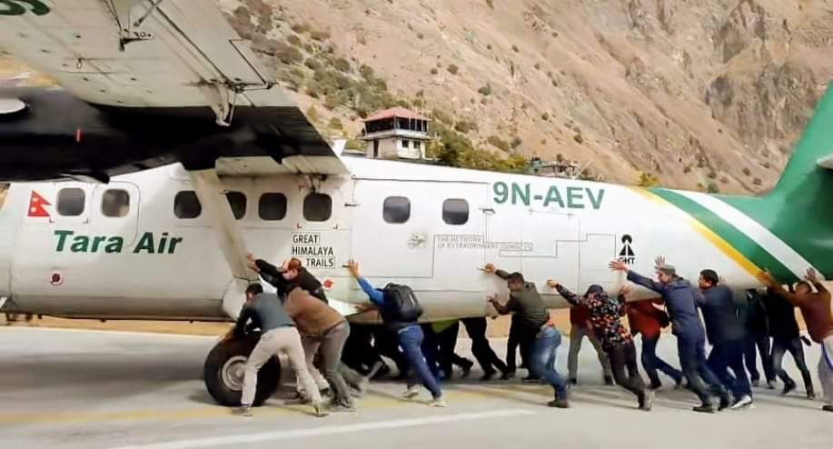 जहाज जब यात्रुले धकेल्न थाले पछी ?