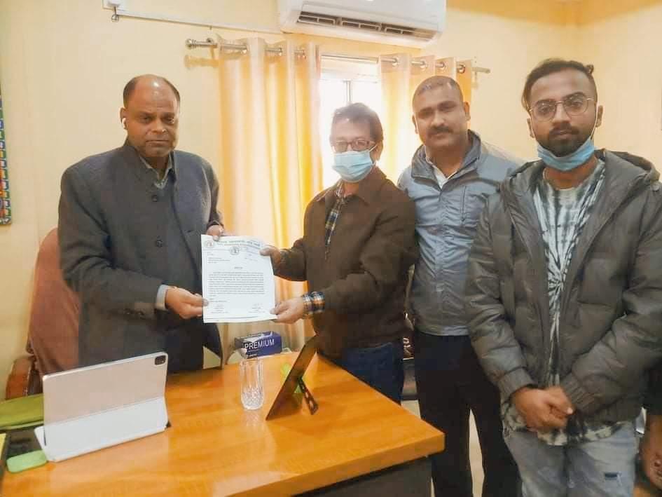 होटल व्यवसायी संघ पर्साद्वारा बिरगंज महानगर पालिकाका मेयरलाई ज्ञापनपत्र