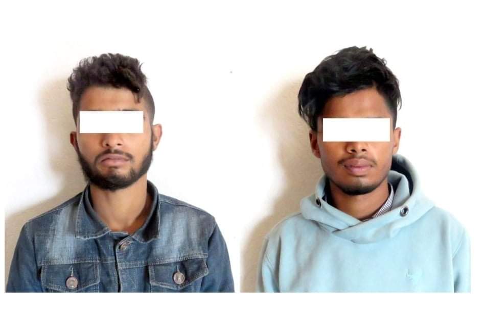 ईसेवामा बोनस रकम प्राप्त हुन्छ भनी ठगी गरेको आरोपमा दुई जना प्रहरीको फन्दामा