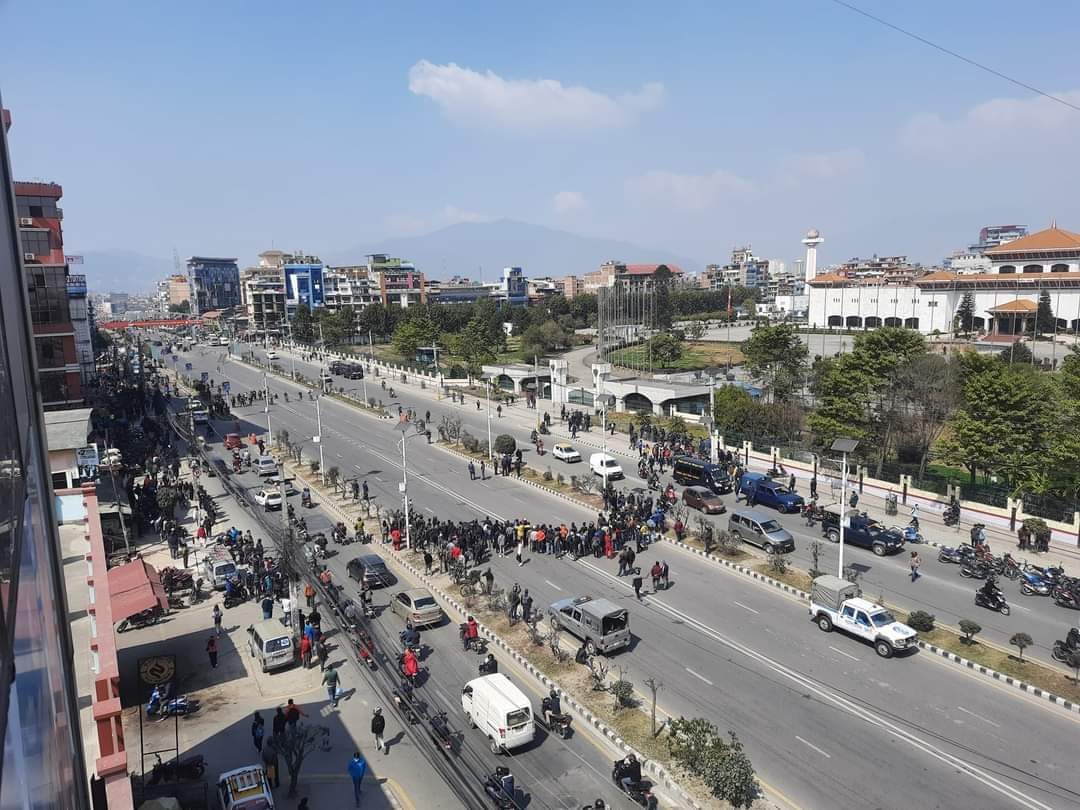 काठमाडौंको नयाँ बानेश्वर संसद भवन अगाडी कुकर बम फेला