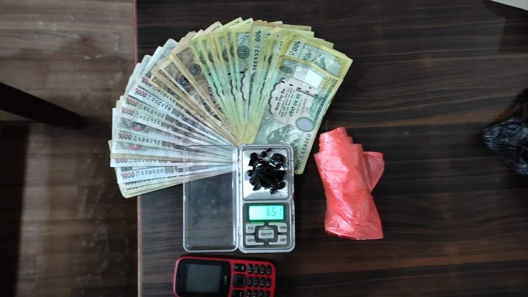 बाँके प्रहरीले ब्राउन सुगरसहित १ जना पक्राउ