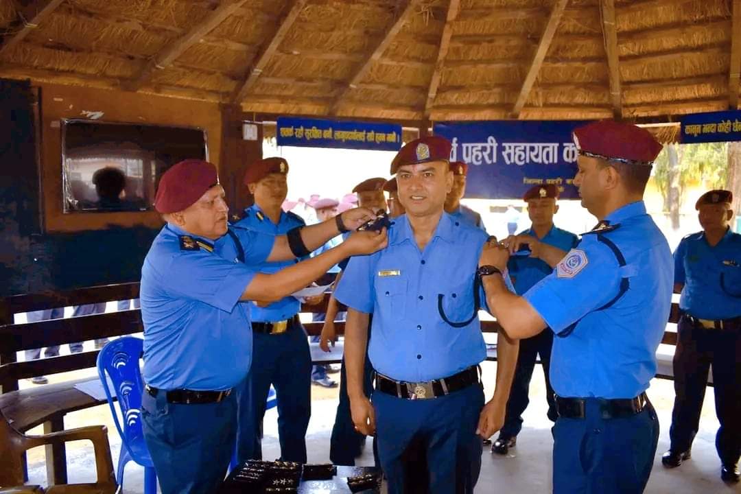 बढुवा भएकालाई बाँके प्रहरीले दज्र्यानी चिन्ह प्रदान गर्‍यो