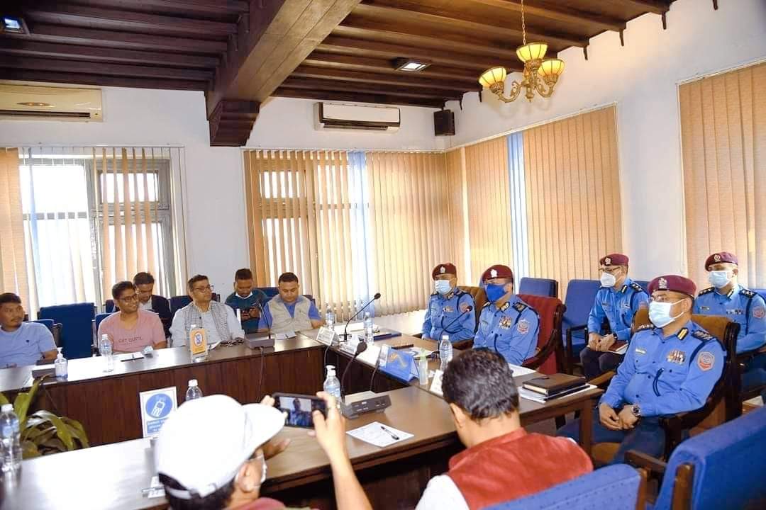 आइजिपी क्षेत्रीले प्रहरीहरूलाई पहिलो प्राथमिकतामा राखेर काम गरेको दाबी