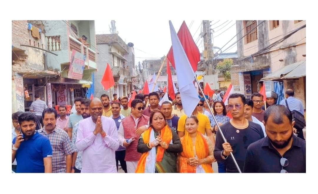 वडा ९ मा मिनाक्षीको घर दैलो कार्यक्रम बिजय कुमार सरावगीले मिनाक्षीका लागि मागे भोट