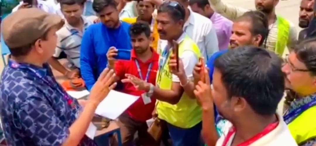 बिरगंजमा पत्रकारहरुको आन्दोलन पछि २/२ घण्टामा मत गणनाको सूचना दिने सहमति