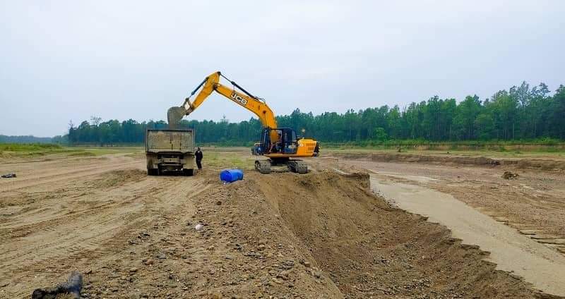 सेटिङ्गमा हुन्छ बाँकेमा नदिजन्य उत्खनन अझै रोकिएन नदीजन्यको अवैध उत्खनन