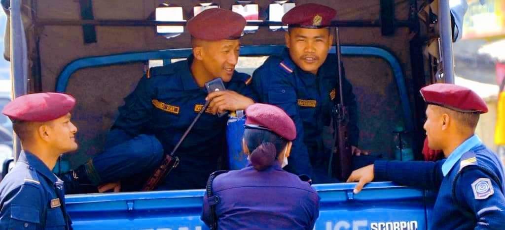 काठमाडौंमा प्रहरीलेनै लुटे ३५ लाख, हवल्दार पक्राउ सिपाही फरार