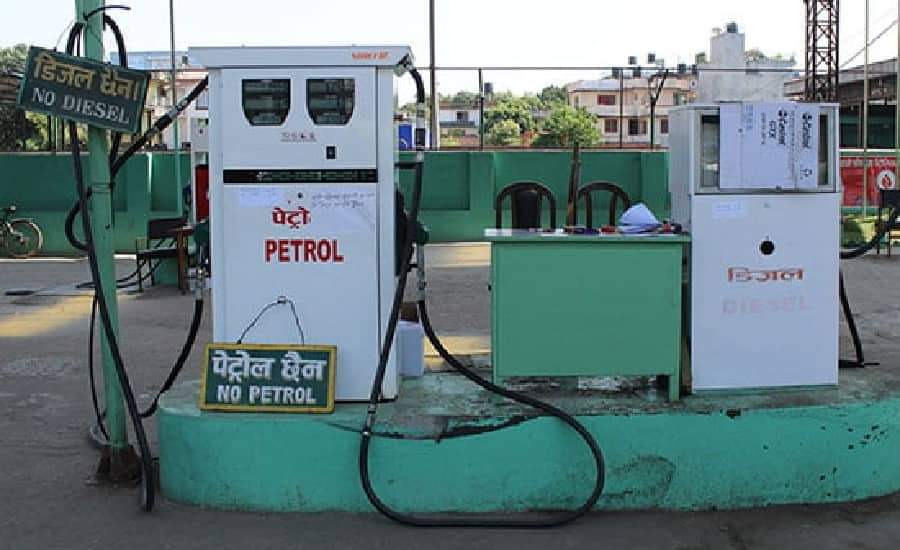 सरकारले पेट्रोलको मुल्य घटायो प्रति लिटर रु १७० रुपैया