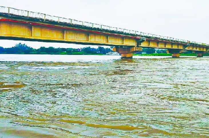 राप्ती नदीमा पानीको सतह बढेयो सतर्कता अपनाउन प्रशासनले आग्रह